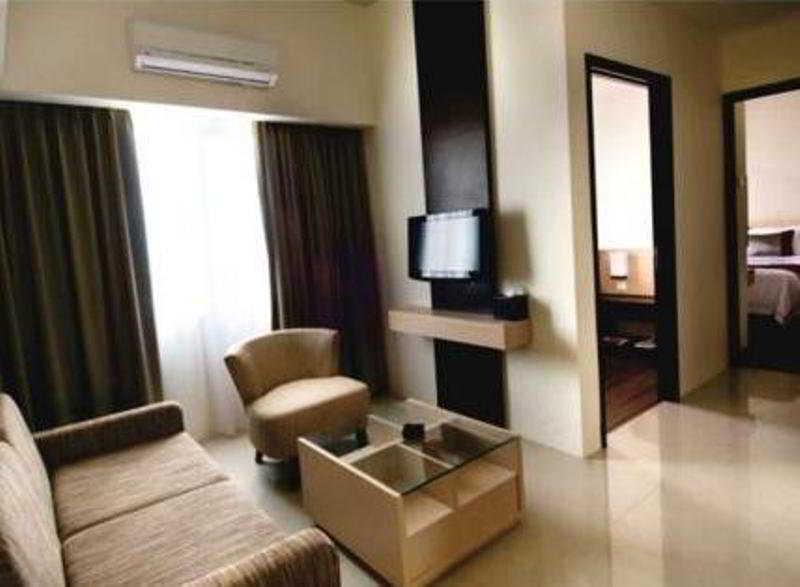 Apartemen 1 Bedroom Solo Paragon Surakarta Екстер'єр фото